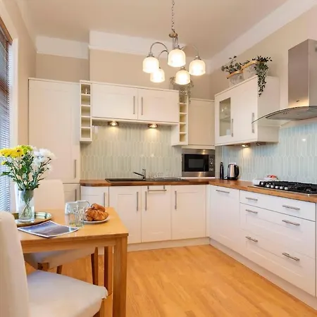 Spacious 3 Bed In