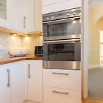 Spacious 3 Bed In Apartamento *